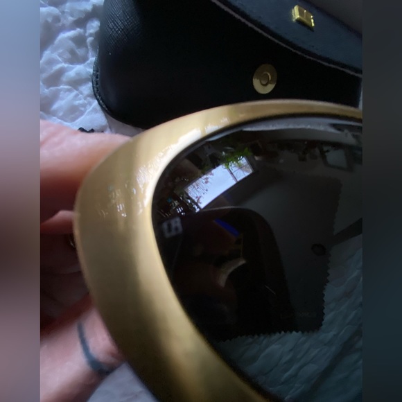 LINDA FARROW Gold Frame Sunglasses - Picture 10 of 14